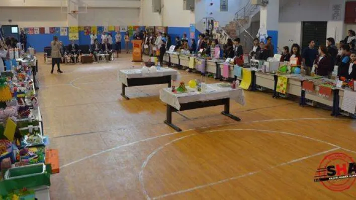 Silivri Ortaokulu'ndan Bilim ve Teknoloji Haftası Sergisi