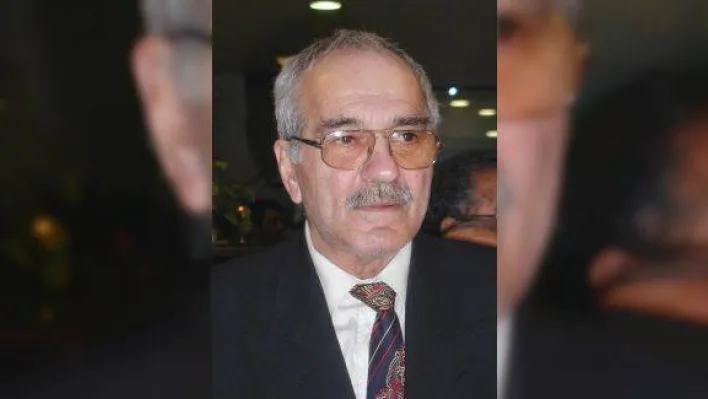 Ünlü sinema sanatçısı Fikret Hakan hayatını kaybetti