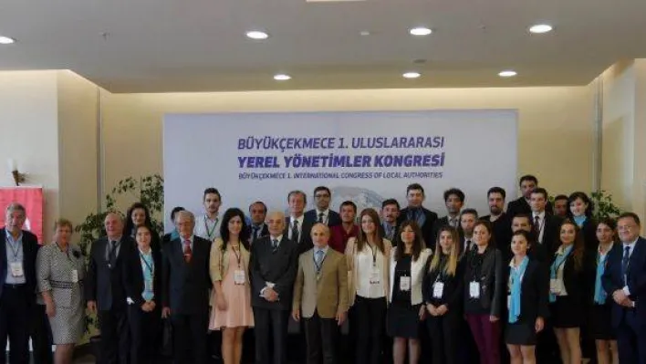 Yerel yönetimin duayen hocaları Büyükçekmece'de toplanıyor