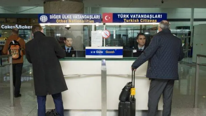 '2018'de uygulanacak pasaport zammı kuyruk oluşturabilir'