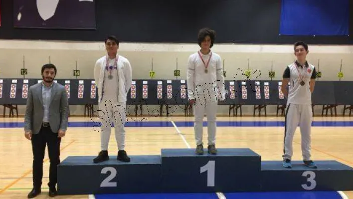 Okçulukta altın madalya ilçemize geldi