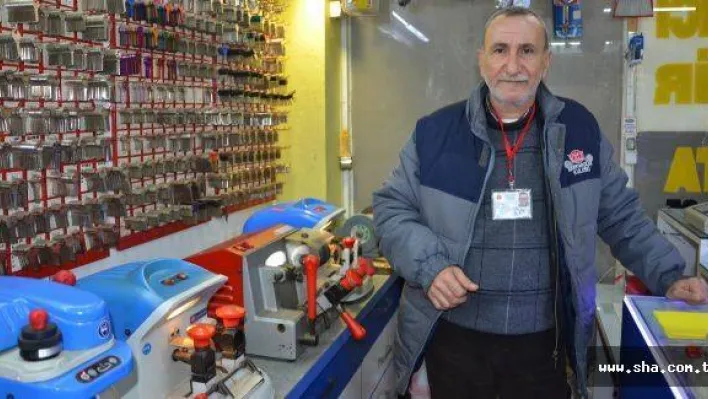 1982'den bu yana açamadığı kilit yok !