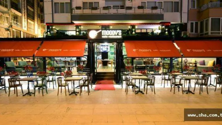 Moody's cafe kısa süreliğine tatile girdi
