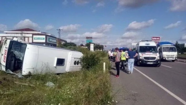 Değirmenköy'de işçi servisi devrildi: 10 yaralı