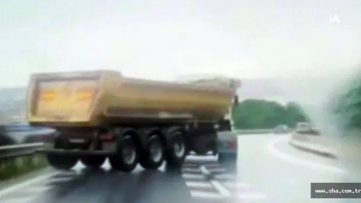 Drift yapan hafriyat kamyonu terör estirdi