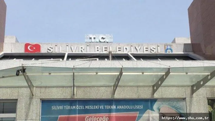 Başkan Yılmaz'ın Talimatıyla Belediye Tabelasına T.C. Eklendi