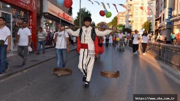 58.Silivri Yoğurt Festivali kortej yürüyüşü