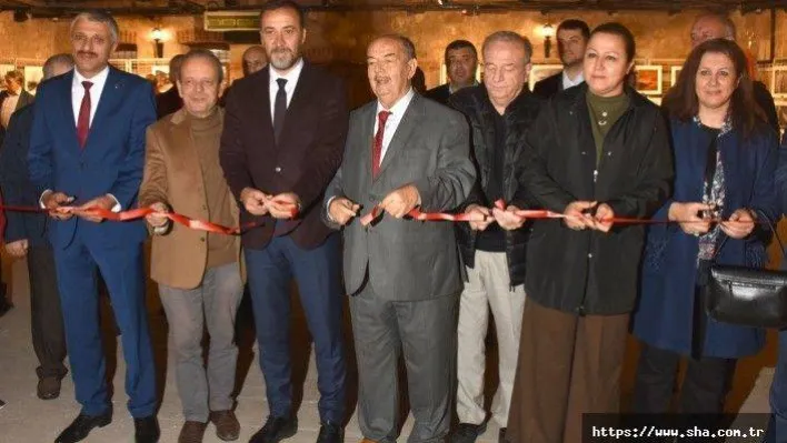 1 Kasım Özel Fotoğraf Sergisi'ne Yoğun İlgi