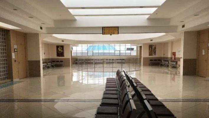 Esnek çalışma dönemine geçilmesiyle birlikte adliye koridorları boşaldı