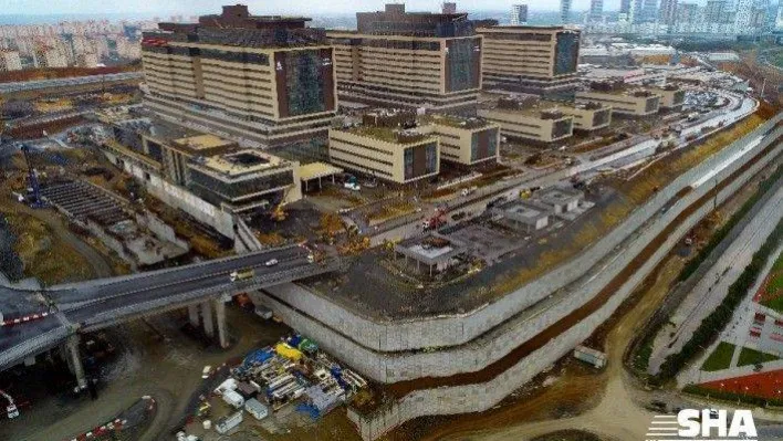 İBB 'paramız yok' dedi, şehir hastanesine yol yapmadı