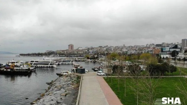 Korona virüs nedeniyle boş kalan Caddebostan Sahili havadan görüntülendi