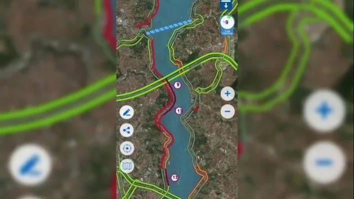 Vatandaş uyarıyı dikkate almadı: İstanbul Boğazı çevresi kırmızı renge büründü