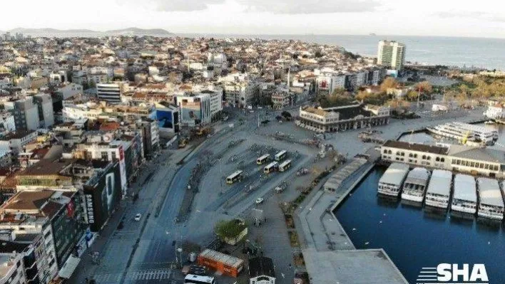 4 günlük sokağa çıkma kısıtlaması sonrası Kadıköy Meydanı'nda sessizlik hakim