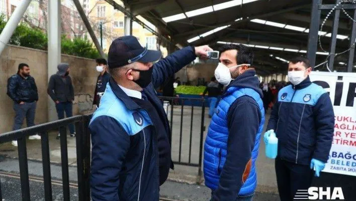 Bağcılar'da pazar giriş ve çıkışları kontrol altına alındı