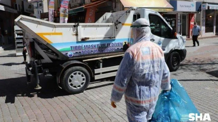 Büyükçekmece'de maske ve eldivenler bertaraf ediliyor