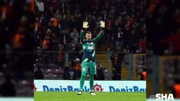 Fernando Muslera: &quotBeni en çok zorlayan forvet Burak Yılmaz&quot