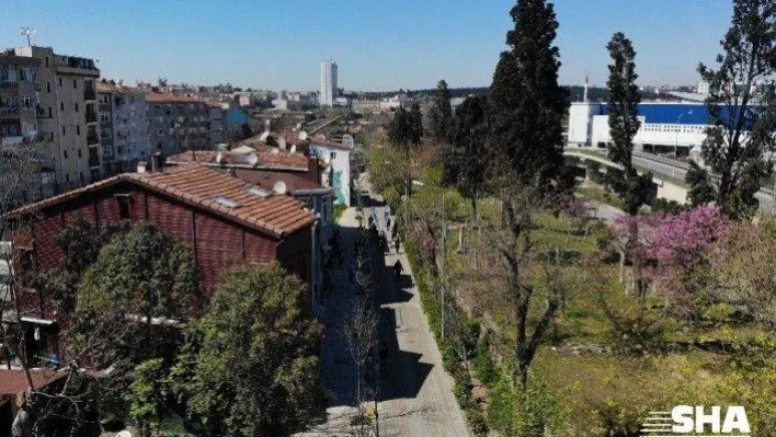 Kadıköy sokaklarında bandolu moral konseri