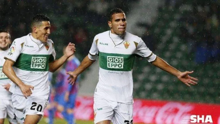 Korona virüsü atlatan Jonathas, yaşadıklarını anlattı