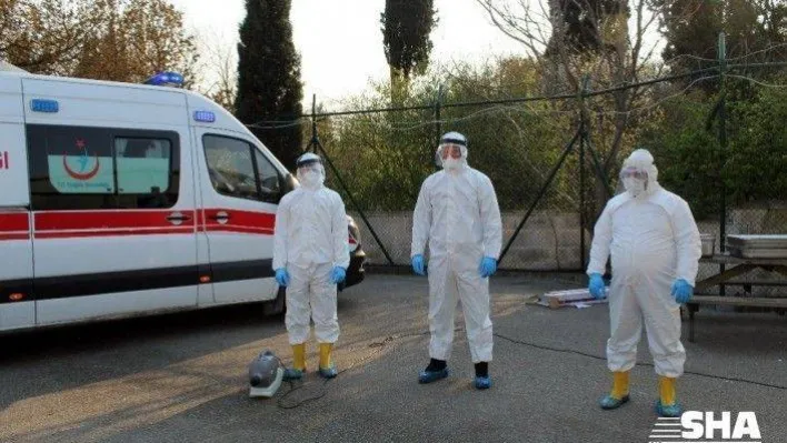 (Özel) Ambulansların korona vakalarına müdahale süreci görüntülendi
