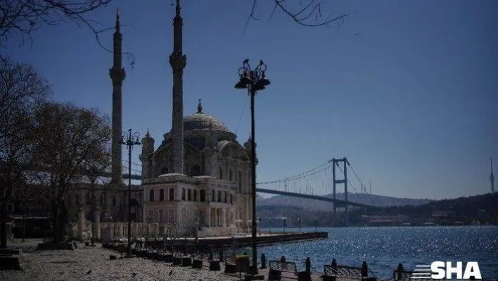 (Özel) 'Sokağa çıkma kısıtlamasında' mega kentin tarihi noktaları havadan görüntülendi