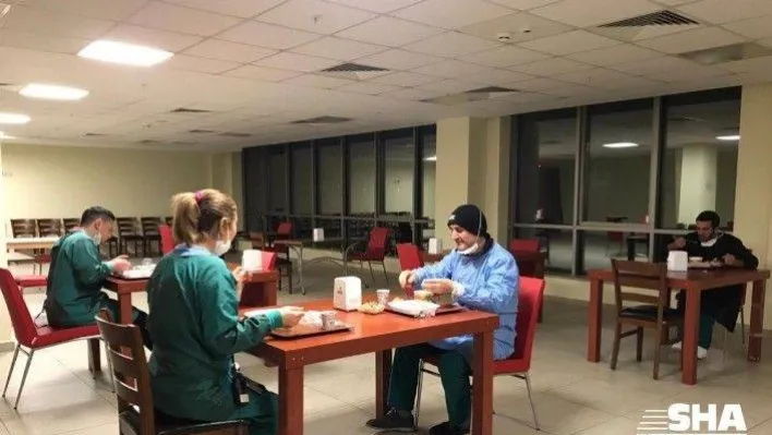 Sağlık çalışanlarına sıcak çorba ikramı