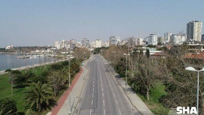 Sokağa çıkma yasağı sonrası boş kalan Caddebostan havadan görüntülendi