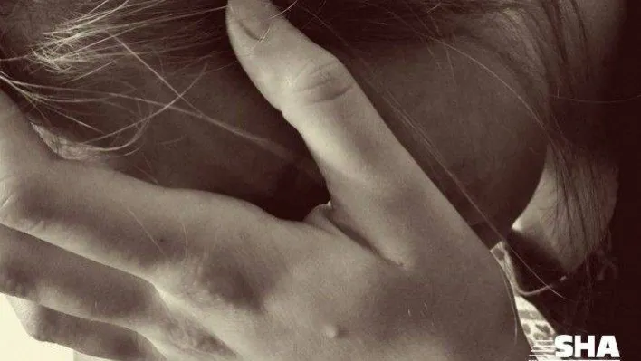 Tuvalette doğurduğu bebeği çantasında sakladı!