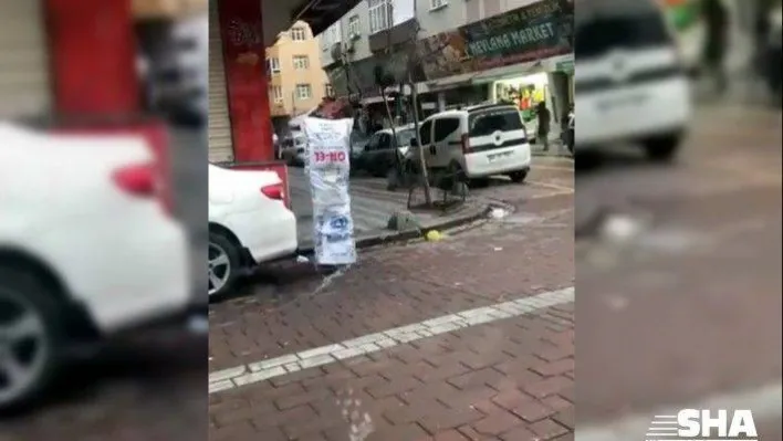 Zeytinburnu'nda korona virüse karşı çuvallı önlem