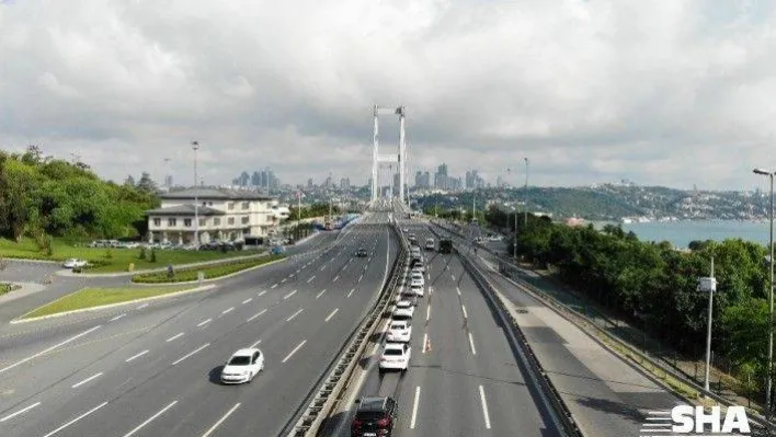 Kısıtlama sonrası boş kalan 15 Temmuz Şehitler Köprüsü havadan görüntülendi