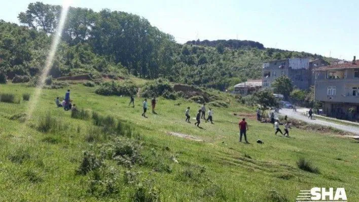 Ormanlık alanda mangal yakıp, futbol oynadılar