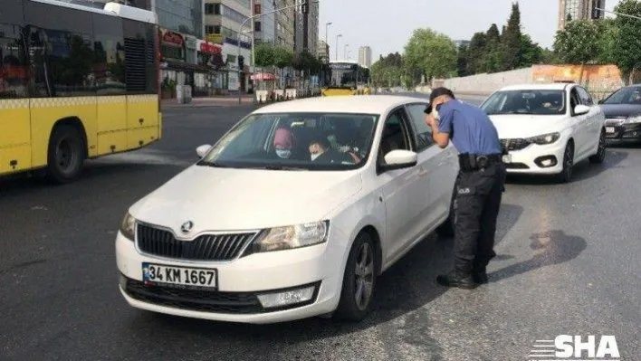 (Özel) İstanbul'da trafik denetiminde ilginç anlar kamerada