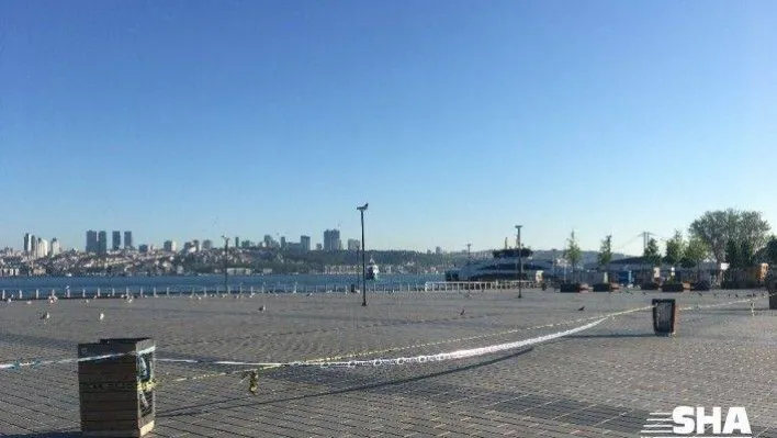 Sokağa çıkma kısıtlamasıyla Üsküdar Meydanı boş kaldı