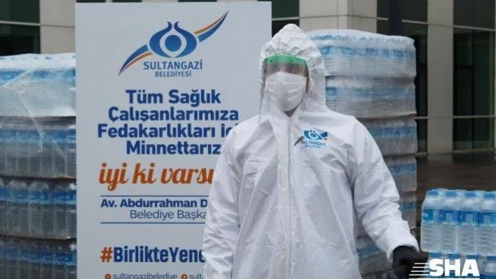 Sultangazi'den sağlık çalışanlarına kolonya ve içme suyu desteği