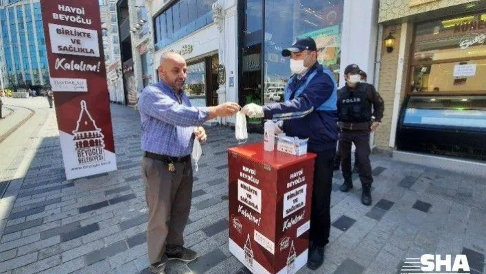 Taksim Meydanı ve İstiklal Caddesi'nde iş yerleri açılıyor
