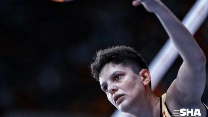 VakıfBank, Ebrar Karakurt'un THY Spor Kulübü'ne kiralandığını açıkladı