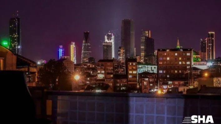 Yalnız kalan İstanbul sokakları gece görselliğiyle göz kamaştırdı