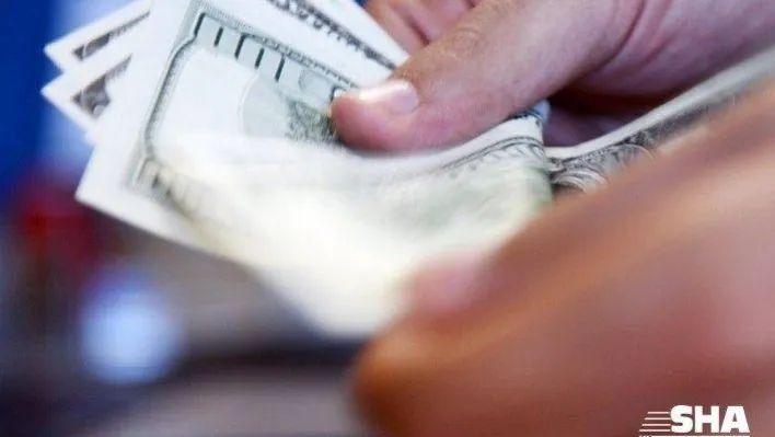 Yıl sonu enflasyon beklentisi geriledi, dolar tahmini yükseldi