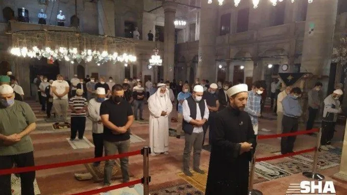 3 ay sonra camiye kavuşan vatandaşlar duygu dolu anlar yaşadı