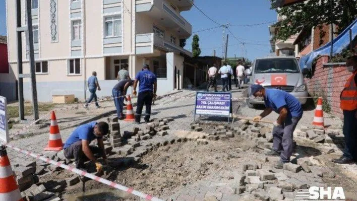 Ahmediye'nin her sokağında yaza hazırlık çalışması