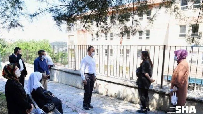 Başkan Yıldız okulları ziyaret ederek LGS'ye giren öğrencilere başarılar diledi