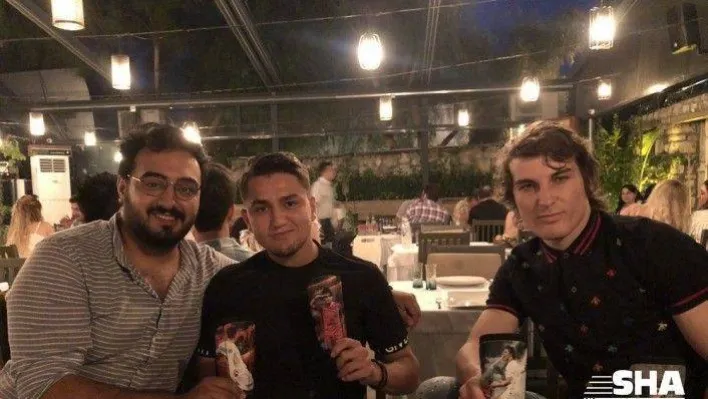 Burak Ulutaş, dünya yıldızları için üretiyor