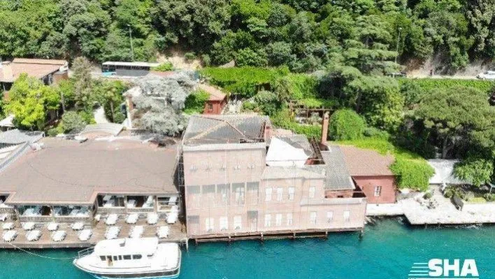 Geminin çarptığı tarihi yalının son hali havadan görüntülendi