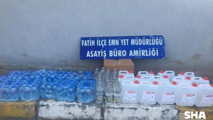 İstanbul'da kaçak içki operasyonu: Bin 137 litre etil alkol ele geçirildi