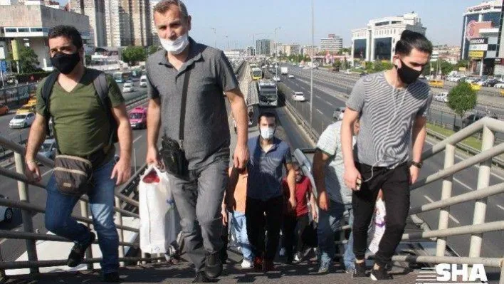 İstanbul'da yaya ve araç trafiği hareketliliği