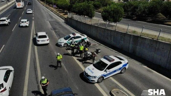 Çamlıca Gişeler'de trafik denetimi: Polis ekipleri çocuklara çikolata ve düdük verdi