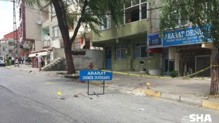 (Özel) Bıçak ve sopların kullanıldığı tekme tokat kavga kamerada