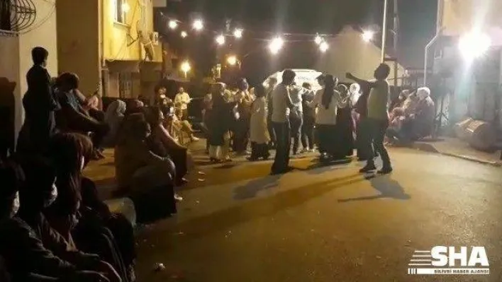 (Özel) Ümraniye'de sosyal mesafesiz maskesiz düğün korkuttu