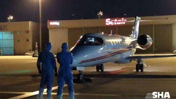 Riyad'taki Covid-19'lu karı koca ambulans uçakla yurda getirildi