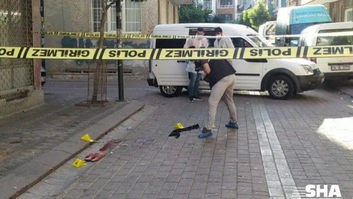 Zeytinburnu'nda sokak ortasında yaşları küçük iki kişi vuruldu