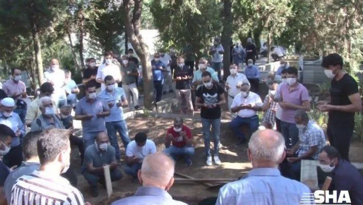 Ahmet Karakaya'nın annesi Sebile Karakaya son yolculuğuna uğurlandı